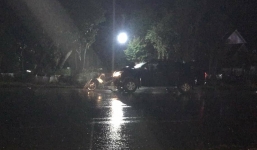 Xe bán tải tông liên hoàn, hai người đàn ông thiệt mạng