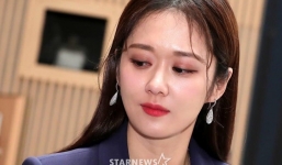 'Thánh hack tuổi' U40 xứ Hàn trẻ đẹp rạng ngời khiến đàn em thua xa