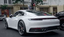 Cường Đô la cùng vợ lái Porsche 911 gần 8 tỷ từ Sài Gòn ra Hà Nội