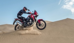 Môtô phượt hạng nặng Honda CRF1100L Africa Twin 2020 ra mắt 2 phiên bản