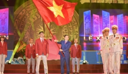 Bộ trưởng Bộ VH-TT-DL căn dặn các VĐV hãy thi đấu hết mình vì màu cờ, sắc áo 