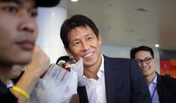 Thái Lan đổ bộ Hà Nội, siêu HLV người Nhật từ chối trả lời báo chí