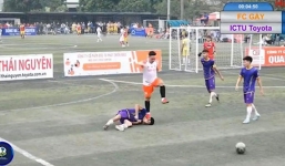 Cầu thủ đạp lên mặt đối phương ở Thái Nguyên bị dân mạng truy tìm