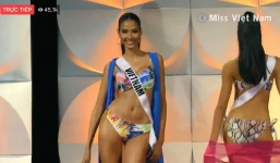 Nhiều thí sinh Miss Universe 2019 bị té ngã khi trình diễn bikini