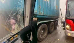 Sự thực câu chuyện tài xế container 'dìu' xe khách mất phanh, cứu 20 người thoát nạn