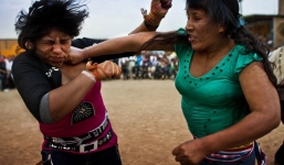 Những phong tục đón năm mới kỳ dị và thú vị trên thế giới