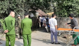 Nghệ An: Con gái nằm tử vong ngoài sân, mẹ chết trong tư thế treo cổ