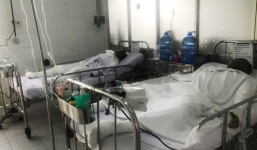 Vừa hút thuốc vừa chiết xăng, nam thanh niên cùng bố mẹ thiệt mạng