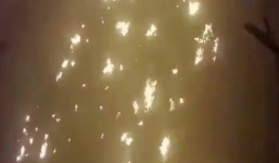 Khoảnh khắc máy bay chở 176 người nổ tung thành ngàn mảnh đuốc lửa khi rơi ở Iran