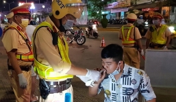 Bộ Y tế báo cáo về đề nghị dừng thổi nồng độ cồn mùa virus Corona