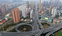 Vũ Hán nhìn từ trên cao sau hơn 2 tuần 'bế quan toả cảng' vì Covid-19