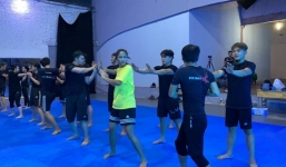 H’Hen Niê tả xung hữu đột trong phòng tập, lộ diện đả nữ mới của màn ảnh Việt