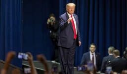 Dịch Covid-19: Động thái của Tổng thống Trump trước nguy cơ đại dịch toàn cầu