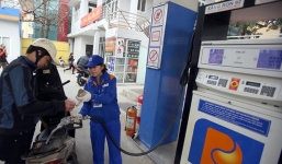 Giá xăng giảm 253 đồng/lít, mức thấp nhất trong vòng 1 năm qua