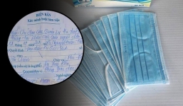 Bán 20 khẩu trang cho học sinh được lãi 8 ngàn, thầy giáo bị kiểm điểm