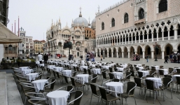 Dịch Covid-19: Italy có tỉ lệ tử vong cao nhất thế giới, vượt TQ về số ca mới trong ngày