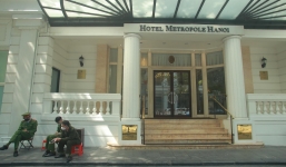 2 du khách nhiễm Covid-19, Hà Nội phong tỏa khách sạn 5 sao Metropole