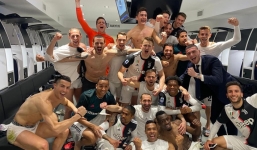 Đồng đội dương tính với virus corona, Ronaldo 'tháo chạy' khỏi Italia