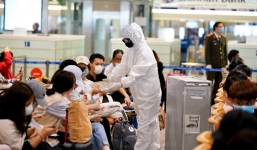 Cảng hàng không quốc tế Nội Bài phục vụ suất ăn miễn phí cho khách chờ khai báo y tế