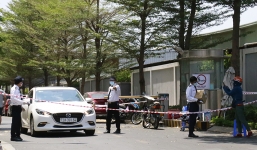 TP.HCM phong tỏa 2 chung cư cao cấp, cách ly 1 trụ sở công an