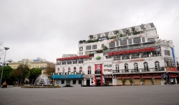 Thủ tướng: Toàn quốc tạm dừng tất cả dịch vụ không cần thiết đến ngày 15/4