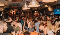 198 người dự tiệc tại 'ổ dịch' Buddha bar đã được cách ly, xét nghiệm