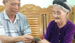 Cả nhà còn 3,5 triệu, cụ Mơ 'thoát ghèo' xin ủng hộ 2 triệu chống dịch