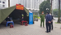 Hà Nội: 28 người ở chung cư cao cấp ra ngoài không lý do bị xử phạt
