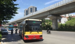 Hà Nội chính thức vận hành trở lại các tuyến xe buýt từ ngày 23-4