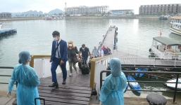 Quảng Ninh dỡ bỏ chốt kiểm soát, tiếp tục cách ly xã hội đến 3/5