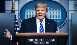 Tổng thống Trump lại đề xuất cách chữa Covid-19 phản khoa học