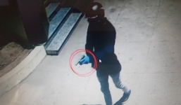 Nghi phạm nổ súng cướp ngân hàng ở Sóc Sơn đã ra đầu thú