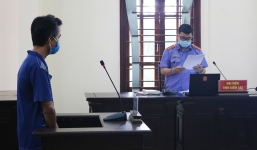 Không đeo khẩu trang còn hành hung công an, 'ma men' lĩnh 9 tháng tù