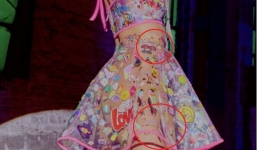 Nữ thần tượng xứ Hàn gây tranh cãi khi mặc chiếc váy bằng nhựa trong suốt