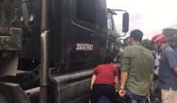 Tai nạn giao thông ngày 11/5: Container cuốn xe máy vào gầm, 2 công nhân tử vong