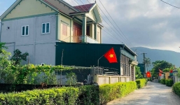 Bực tức chuyện gia đình, mẹ quẫn trí đánh con 18 tháng tuổi tử vong