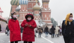 Thiếu nữ bị cưỡng bức còn phải nộp phạt vì trốn lệnh phong tỏa đi chơi