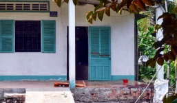 'Ngáo đá' chém 2 người thân nguy kịch, sát hại con 3 tuổi rồi tự tử