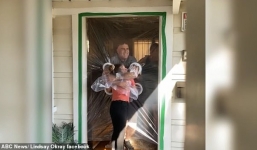 Bé gái 10 tuổi phát minh ra giải pháp để ôm cả nhà trong mùa dịch 