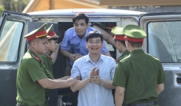 Gian lận thi cử Hòa Bình: Phó trưởng ban chấm thi lĩnh án 8 năm tù