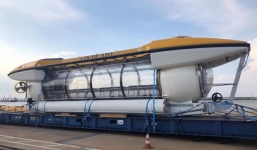 Tàu ngầm thám hiểm của tỷ phú Phạm Nhật Vượng đã cập bến Nha Trang