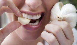Sai lầm khi dùng tỏi gây hại cho sức khoẻ nghiêm trọng bạn cần lưu ý