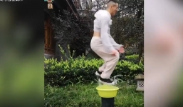 Võ sư thể hiện màn 'khinh công đạp nước' như trong phim chưởng