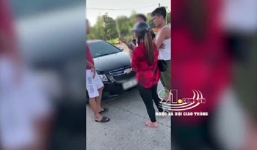 Bị chặn đầu xe, tài xế xăm trổ dọa mạng mày không quá 30 triệu rồi tăng ga bỏ chạy