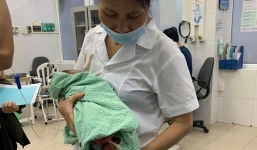 Đoạn ghi âm điện thoại đã cứu sống bé sơ sinh bị bỏ rơi dưới hố ga