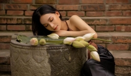 Bị chê kém xinh cũng tham gia 'Người ấy là ai', mỹ nhân chuyển giới đáp trả cực gắt