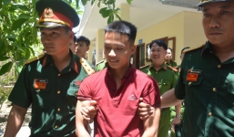 Triệu Quân Sự cười tươi khi được bàn giao cho Quân khu 5, sẽ khởi tố thêm tội danh