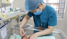 Hành trình ngắn ngủi của bé trai bị bỏ rơi ở hố ga: Con đã gắng gượng nhưng không thể!