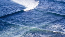 Giải mã hiện tượng ô bàn cờ hiếm gặp nhưng rất nguy hểm trên mặt biển