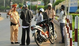 Kể từ 5/8, CSGT chỉ được dừng phương tiện giao thông trong 4 trường hợp 